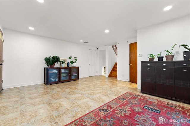 2291 Morrison Ave, Union Twp, NJ 07083 - sitting room with stairway and recessed lighting