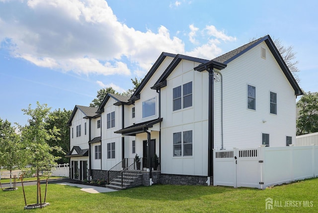 14 Thomasine St, Edison, NJ 08817 - view of side of home with board and batten siding