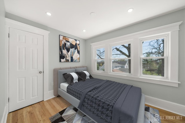 657 Amboy Ave, Edison, NJ 08837 - bedroom featuring baseboards, light wood-style floors, and recessed lighting
