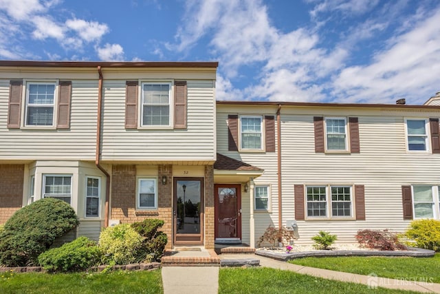 32 Astor Ct, Sayreville, NJ 08872 - view of multi unit property