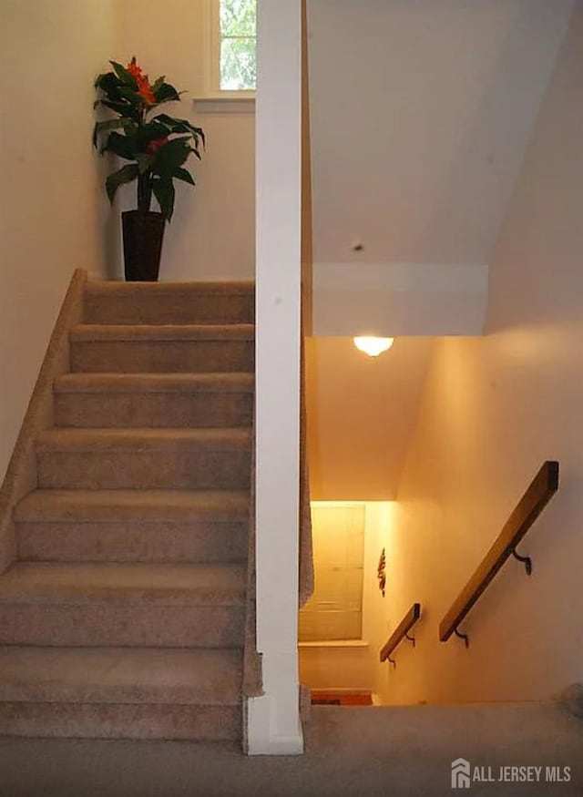 604 Woodbridge Commons Way, Iselin, NJ 08830 - photo 9