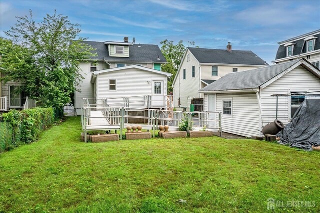 311 Prospect Ave, Dunellen, NJ 08812 - back of property with a garden