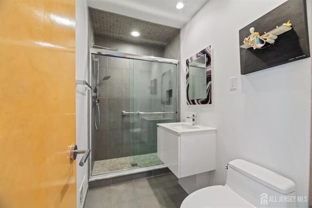 7 Leighton Dr, East Brunswick, NJ 08816 - full bath featuring vanity, toilet, a stall shower, and recessed lighting