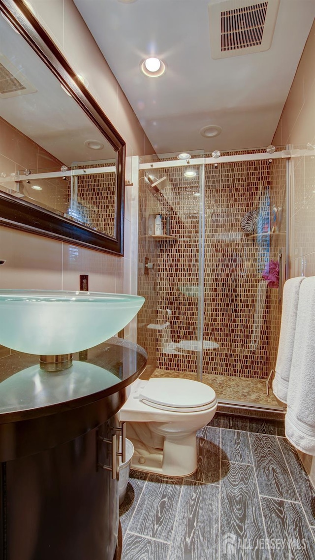 15 Timber Rd, East Brunswick, NJ 08816 - full bath with a shower stall and tile walls