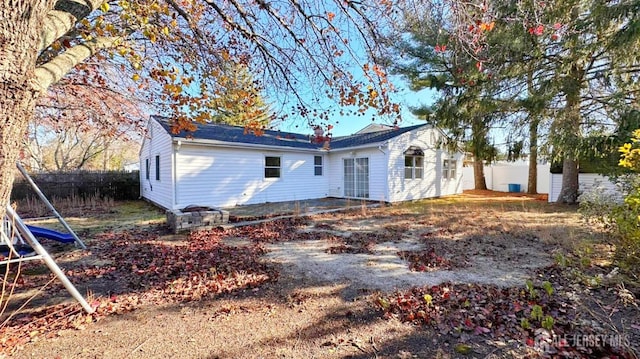 126 Jefferson Ln, Little Egg Harbor, NJ 08087 - rear view of property with fence