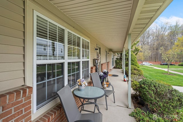 938 Thomas Ave, North Brunswick, NJ 08902 - view of covered porch
