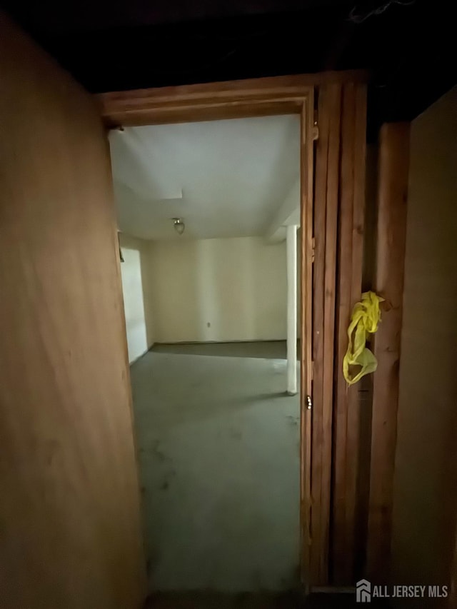 450 Brace Ave, Perth Amboy, NJ 08861 - view of corridor