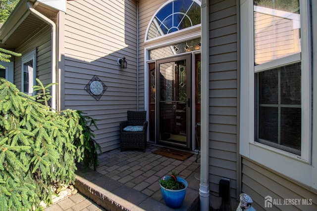 128 Fontaine Ct, Monroe, NJ 08831 - doorway to property with a patio area