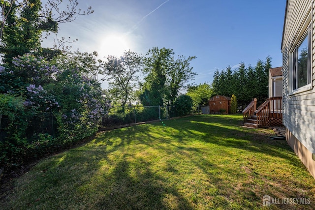 109 Russell St, Woodbridge Proper, NJ 07095 - view of yard featuring an outdoor structure