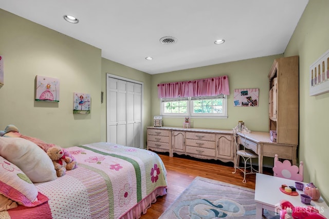 10 Margie Rd, East Brunswick, NJ 08816 - bedroom with light wood-type flooring, a closet, and recessed lighting