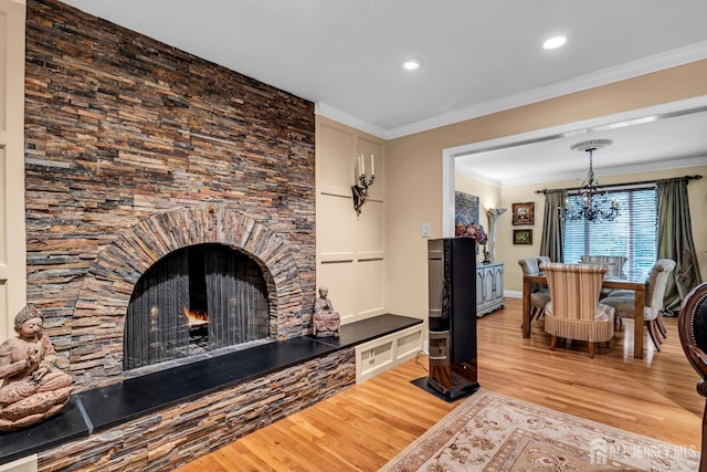10 Margie Rd, East Brunswick, NJ 08816 - living room featuring wood finished floors, a chandelier, ornamental molding, baseboards, and recessed lighting