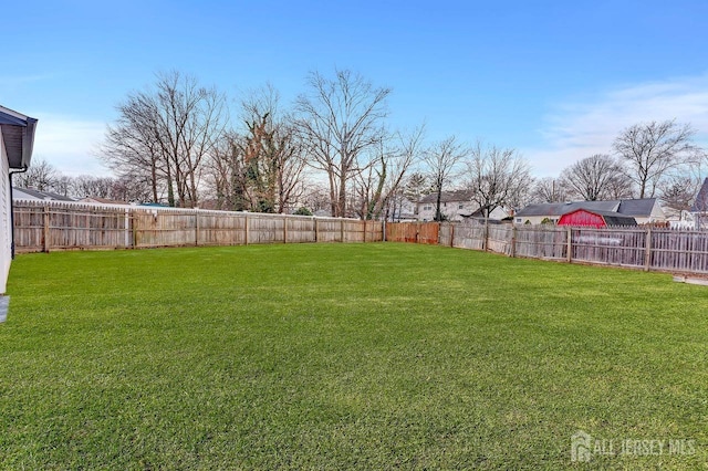 28 Kenmore Rd, Edison, NJ 08817 - view of yard