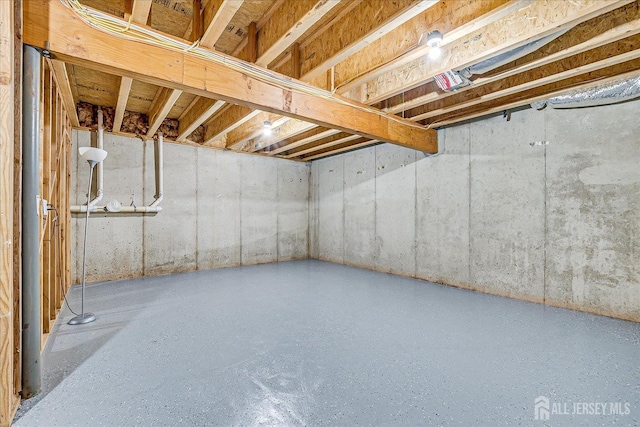 view of unfinished basement