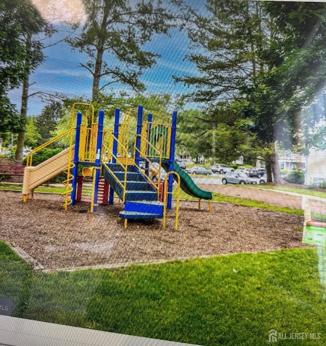 112 Biscayne Ct Unit 8, West Windsor, NJ 08540 - view of community jungle gym