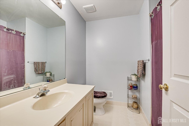 7 Cambridge Ct, East Brunswick, NJ 08816 - full bathroom with toilet and vanity