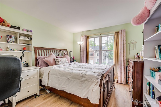 7 Cambridge Ct, East Brunswick, NJ 08816 - bedroom featuring light wood-style floors