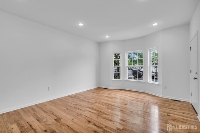 116 Forest Dr, Piscataway, NJ 08854 - spare room with light wood finished floors and recessed lighting