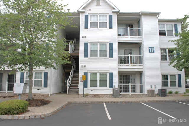 1712 Waterford Dr, Edison, NJ 08817 - photo 33