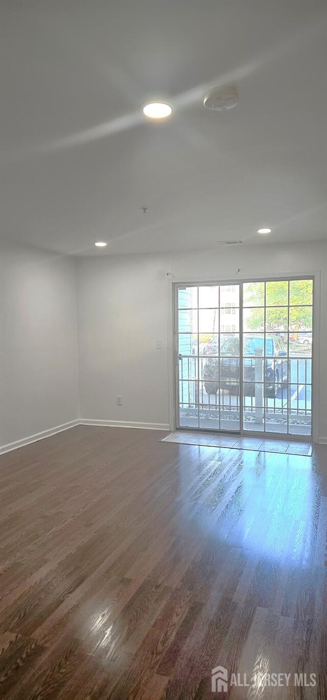 1712 Waterford Dr, Edison, NJ 08817 - photo 6