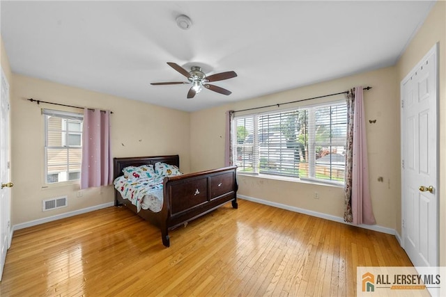 19 Edgegrove St, Edison, NJ 08837 - bedroom with light wood finished floors and a ceiling fan