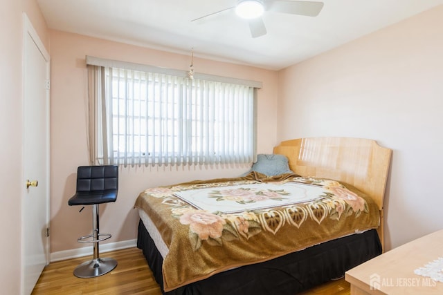 157 Orange St, Edison, NJ 08817 - bedroom featuring wood finished floors, baseboards, and ceiling fan