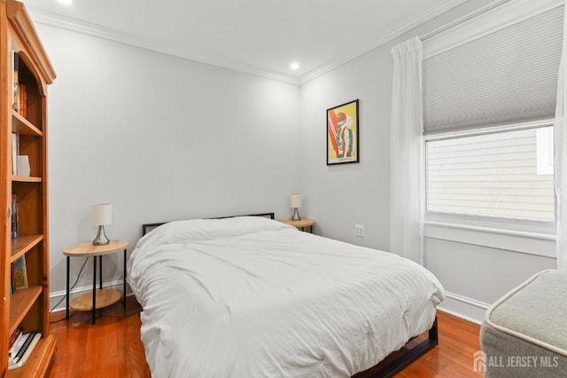 307 S 4th Ave, Highland Park, NJ 08904 - bedroom featuring ornamental molding, baseboards, wood finished floors, and recessed lighting