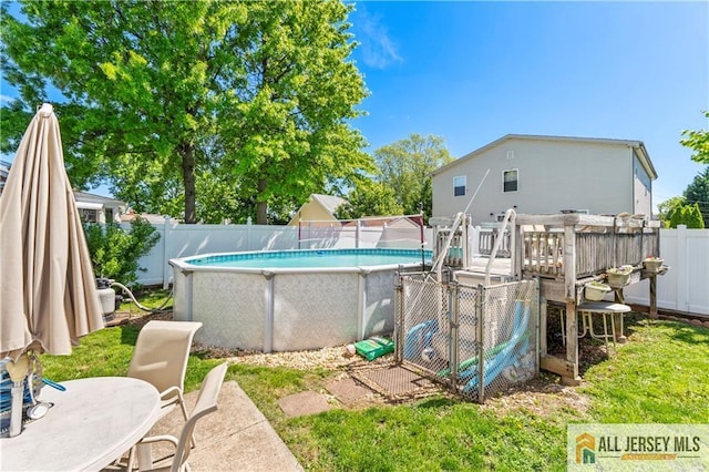 6 Hermann St, Carteret, NJ 07008 - view of pool with a fenced backyard