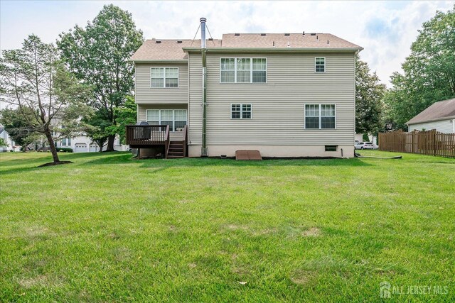 36 Jared Blvd, South Brunswick, NJ 08824 - back of property with a deck