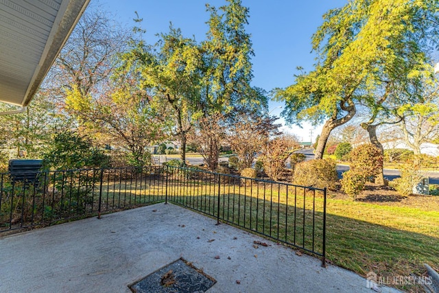 6-A Aspen Plz, Monroe, NJ 08831 - view of patio / terrace