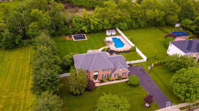 10 Magnolia Ct, Monroe, NJ 08831 - drone / aerial view of a pool