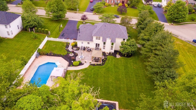 bird's eye view of a pool area