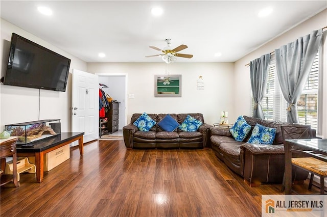 living room featuring dark wood finished floors, ceiling fan, and recessed lighting