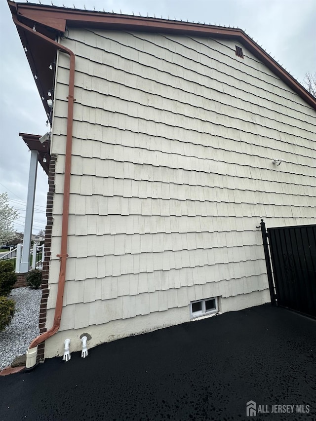 741 S Middlesex Ave S, Colonia, NJ 07067 - view of side of home