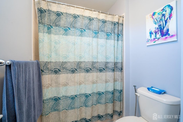 345 Morning Glory Dr, Monroe, NJ 08831 - bathroom featuring a shower with curtain and toilet