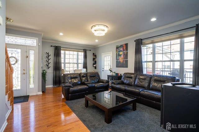 345 Morning Glory Dr, Monroe, NJ 08831 - living room featuring recessed lighting, crown molding, light wood finished floors, and baseboards