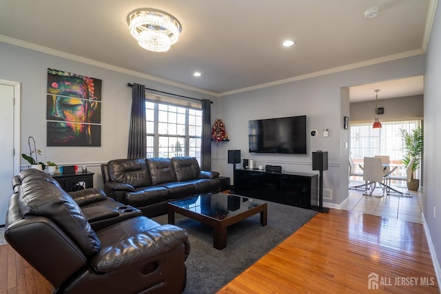 345 Morning Glory Dr, Monroe, NJ 08831 - living area with recessed lighting, light wood-style flooring, crown molding, and baseboards