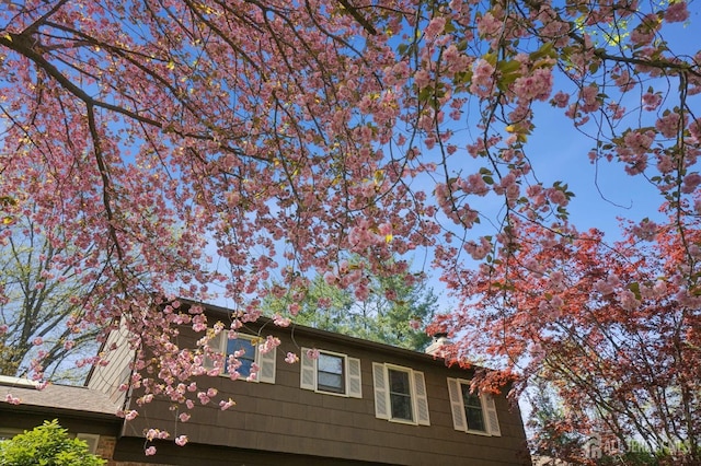 4 Franklin Ct, East Brunswick, NJ 08816 - view of property exterior