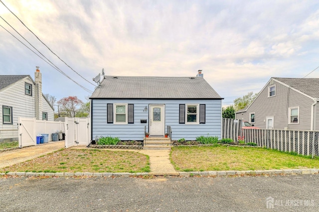 9 Macarthur Ave, Spotswood, NJ 08884 - view of front facade featuring a gate