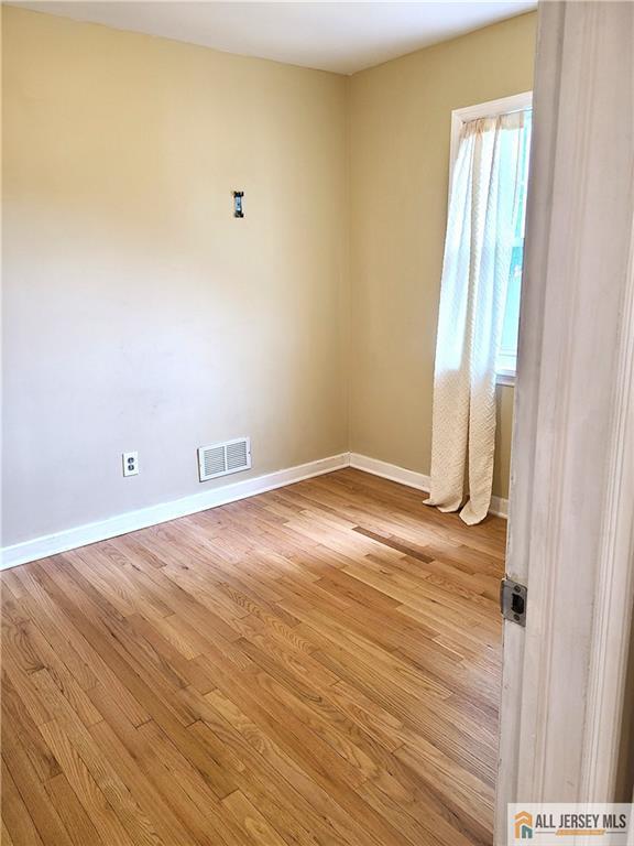 318 Hoover Ave, Edison, NJ 08837 - photo 26