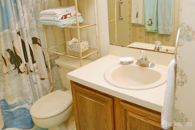 422 Ravens Crest Dr, Plainsboro, NJ 08536 - full bath featuring toilet, vanity, and curtained shower
