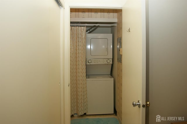 422 Ravens Crest Dr, Plainsboro, NJ 08536 - washroom with stacked washer / drying machine