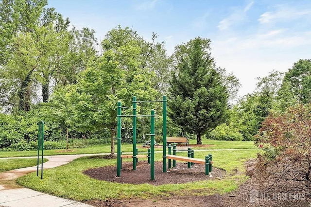 422 Ravens Crest Dr, Plainsboro, NJ 08536 - community playground with a yard