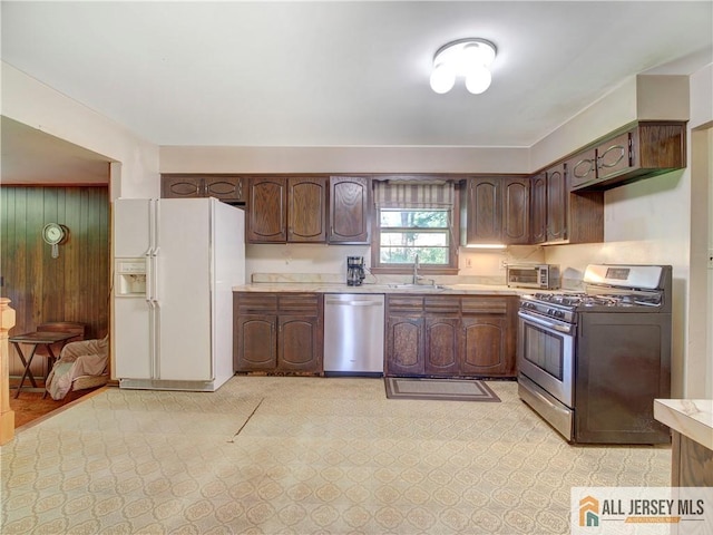 6 Conover Ct, East Brunswick, NJ 08816 - photo 15