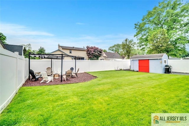 27 Collins Rd, Hamilton, NJ 08619 - view of yard featuring an outdoor fire pit