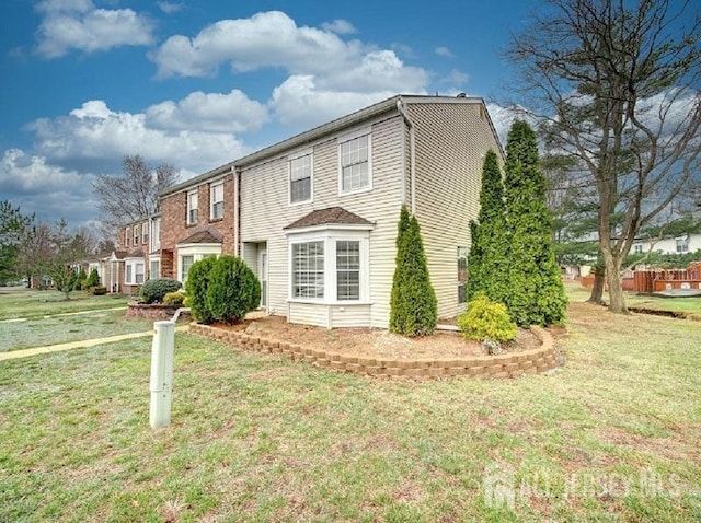 308 Pewter Ct, Old Bridge, NJ 08857 - view of side of property with a yard