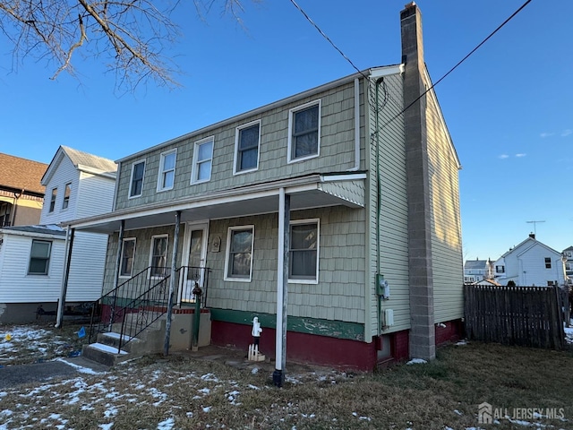 view of front of home featuring a porch