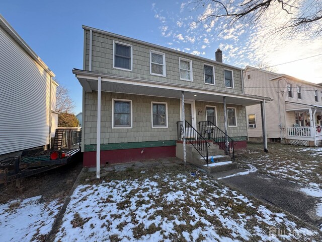 view of front of house