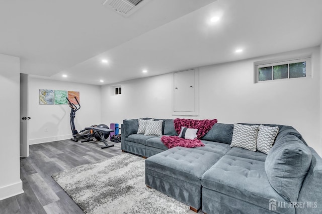 374 Nottingham Way, Union Twp, NJ 07083 - living room featuring recessed lighting, wood finished floors, and baseboards