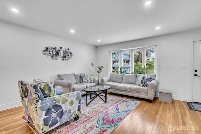 374 Nottingham Way, Union Twp, NJ 07083 - living room featuring hardwood / wood-style flooring, recessed lighting, and baseboards