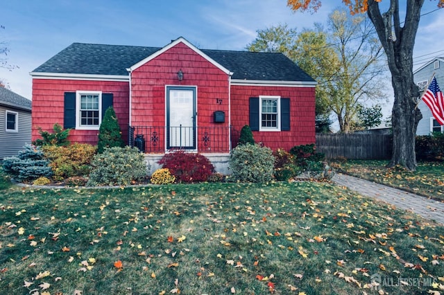 view of front of house with a front yard